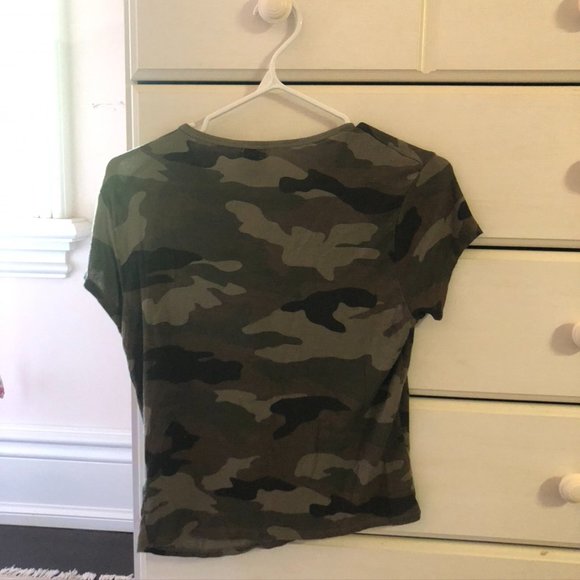 Small Camo Tshirt by Garage - Picture 3 of 4